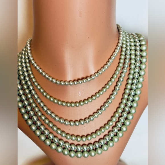 Jewelry - Vintage Green Pearl 6 Strand Necklace Japan